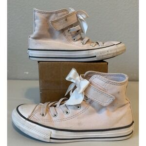 Converse Chuck Taylor All Star High Top Sneakers Youth 1.5 Pink Bow Strap A09282
